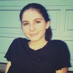 Meet your Posher, Lora ellen